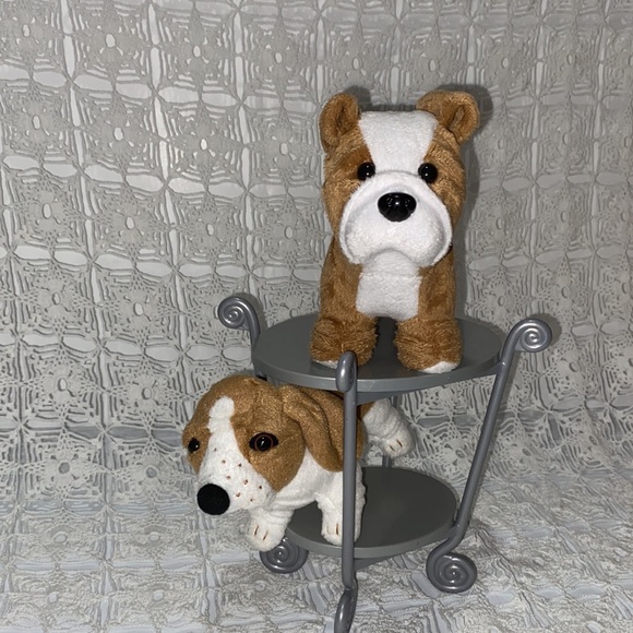 American Girl Dogs & Table. Bulldog & Dachshund. . - Picture 11 of 16